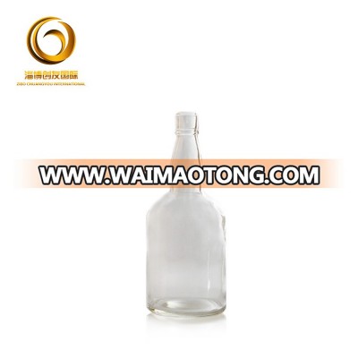 High-quality  standard size 750ml glass bottle for liquor and spirits with cork