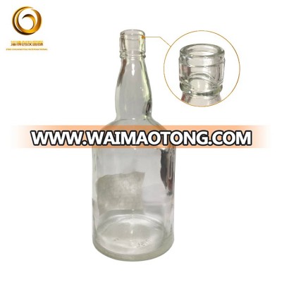 high-quality  standard size 750ml glass bottle for liquor and spirits with cork